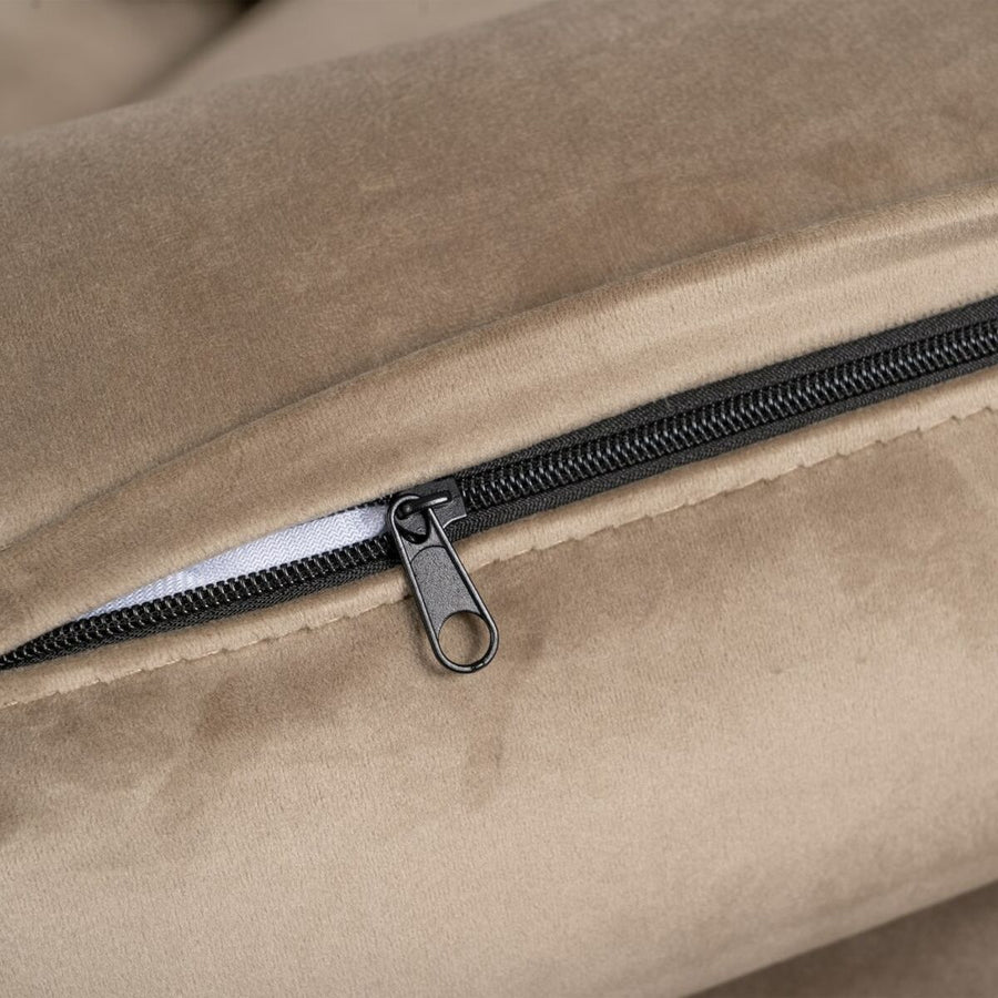 V5HD9313B06AC876D17D3C55F8DDCE06B86R2464973P10